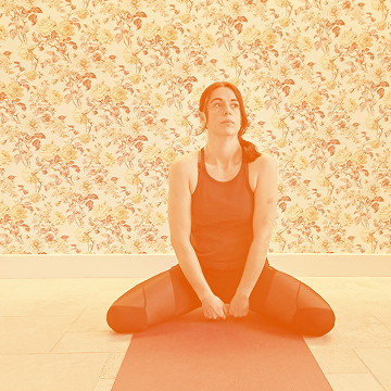 Portrait d'Adriane, la prof de yoga de l'association YPPI